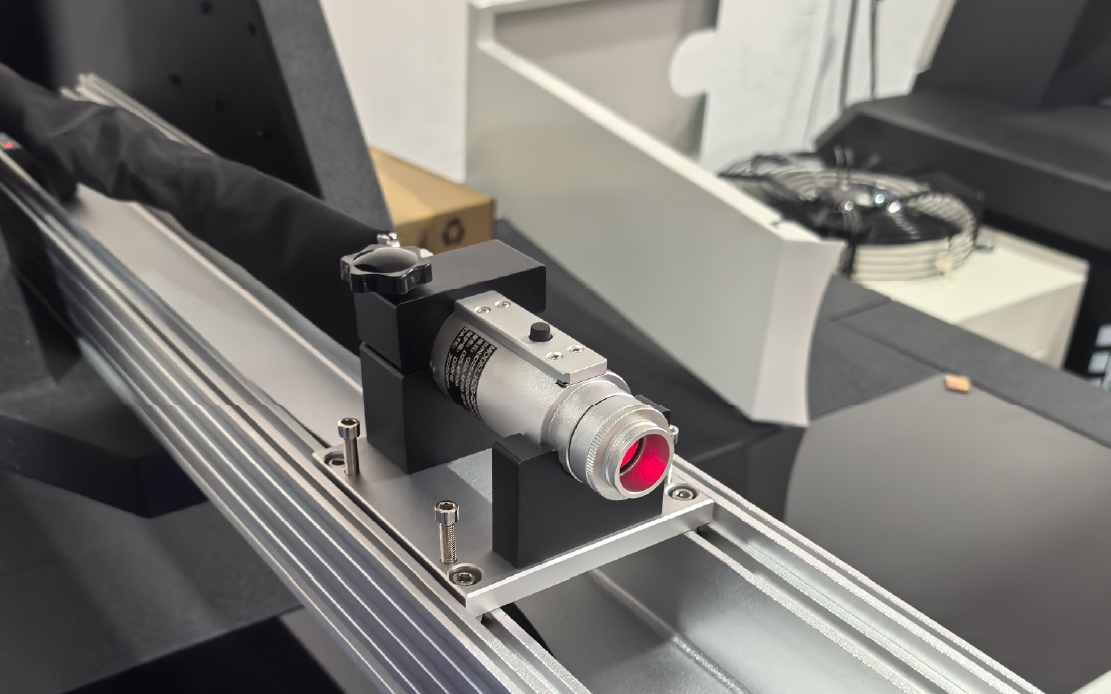 UWM-Q 750W Pulse Laser Welder with Low Cost & Long Service Life