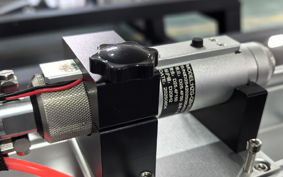 UWM-Q 750W Pulse Laser Welder with Low Cost & Long Service Life